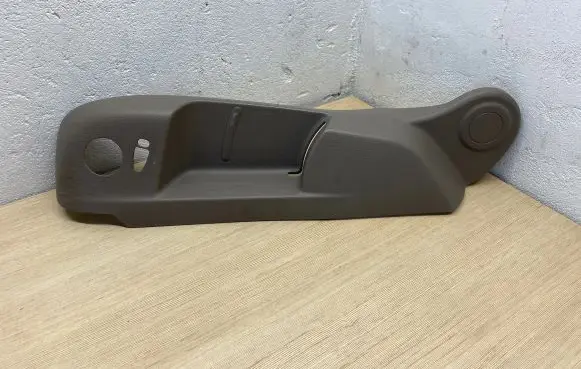 Volkswagen PASSAT B6 Seat trim 3C0881317H