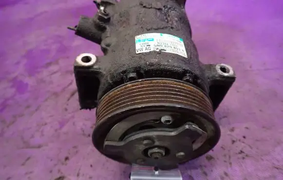 Skoda Roomster (5J) Air conditioning (A/C) compressor (pump) 5N0820803B