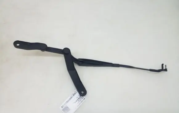 Mercedes-Benz C W204 Front wiper blade arm A2048201544