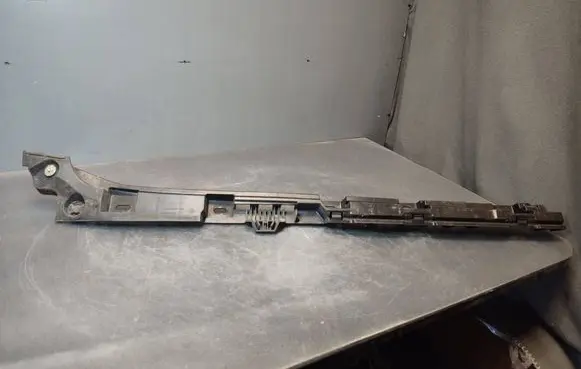 Renault Kangoo II Sill supporting ledge 7204022RH
