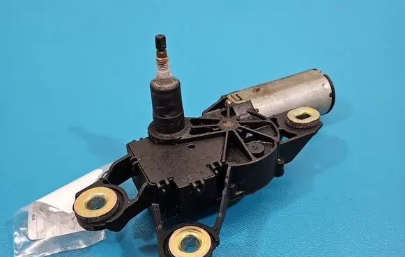 Seat Ibiza III (6L) Rear window wiper motor 6L955711 IMPRK1534729