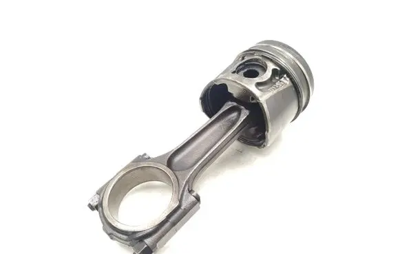 Citroen C5 Piston with connecting rod 