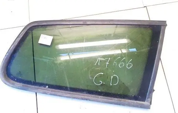 Volkswagen PASSAT B6 Rear side window 