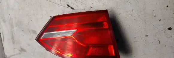 Volkswagen Jetta VI Tailgate rear/tail lights 5c6945259A