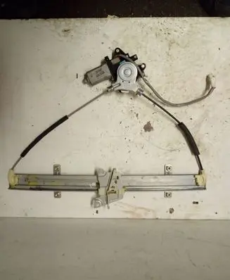 Suzuki Grand Vitara I Front door window regulator with motor