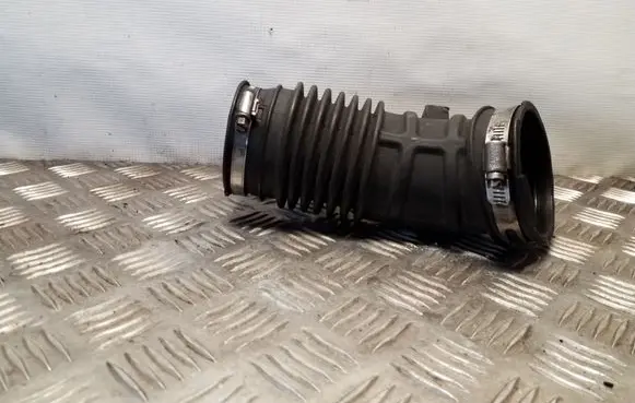 Chrysler 300 - 300C Air intake hose/pipe 0210490A