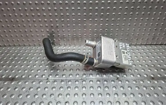 Engine coolant pipe/hose