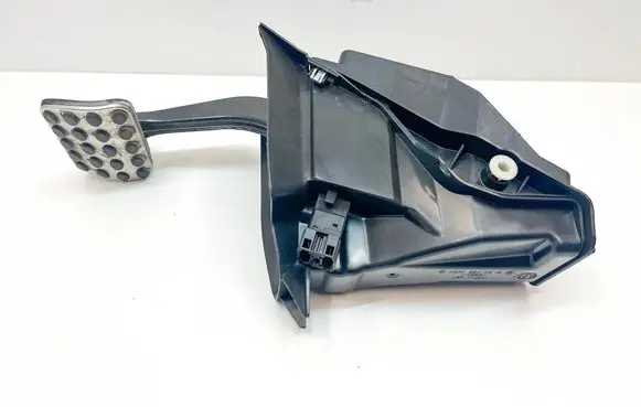 Mercedes-Benz SL R230 Brake pedal A2302900801 A1702900182
