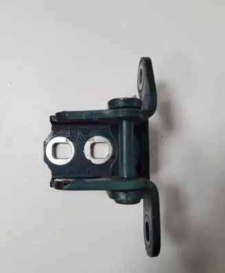Opel Insignia A Rear door lower hinge A046574