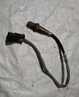 BMW 3 F30 F35 F31 Lambda probe sensor 7589122 0258010418