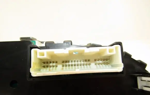 Nissan Qashqai+2 Speedometer (instrument cluster)