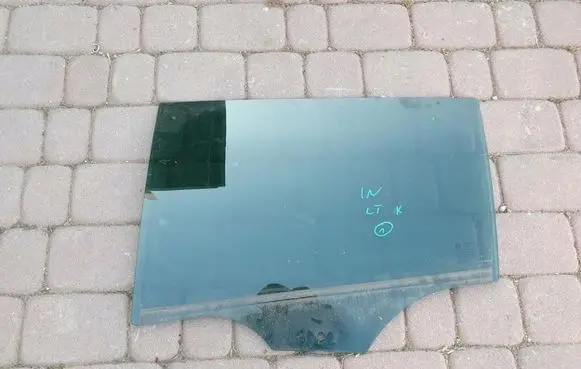 Opel Insignia B Sliding door window/glass OPLEXSZYBA55
