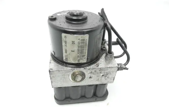 Ford Focus C-MAX ABS Pump 10096001113 00001395E0 3M512C405EA