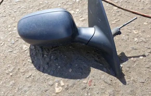 Manual wing mirror