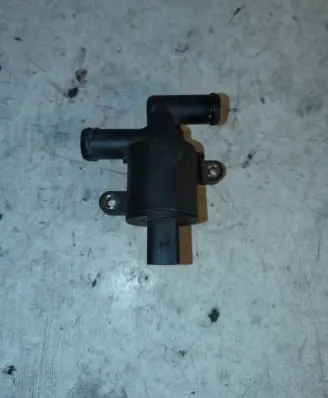 Audi A6 C7 Coolant heater control valve 4H0121671B