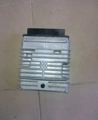 Ford Mondeo Mk III Engine control unit/module 4s7112a650jd