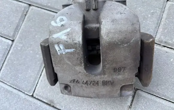 BMW X6 F16 Rear brake caliper 