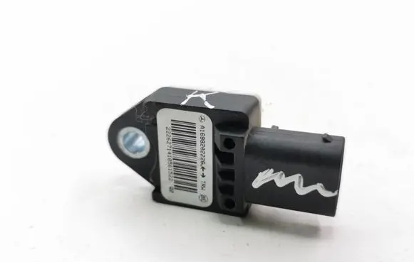 Mercedes-Benz B W245 Airbag deployment crash/impact sensor A1698202226