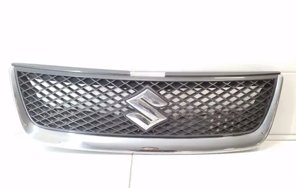 Suzuki Grand Vitara II Front bumper upper radiator grill 7174365J0
