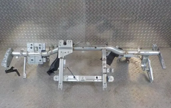 Iveco Daily 6th gen Dashboard cross member/frame bar 
