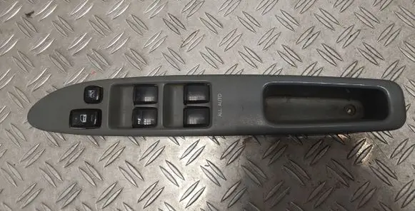 Toyota Avensis Verso Electric window control switch 8404044030 7423244130