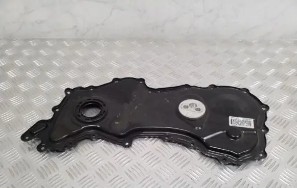 Nissan X-Trail T32 Timing chain cover 8201567304
