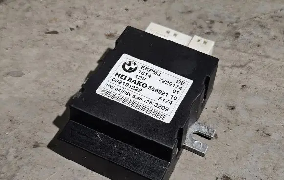 BMW X6 E71 Fuel injection pump control unit/module 7229174