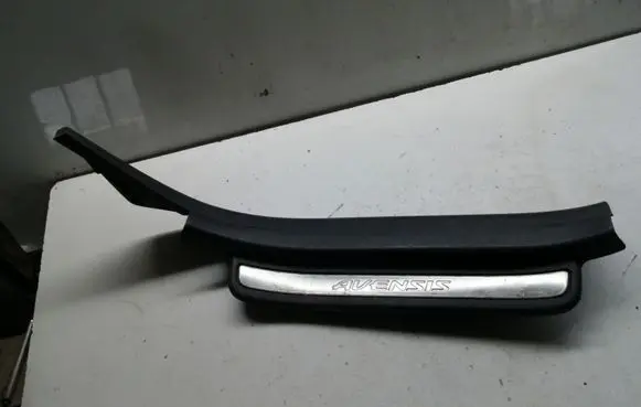 Toyota Avensis T250 Rear sill trim cover 6791705050