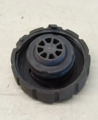 Mercedes-Benz CLK A209 C209 Coolant expansion tank/reservoir cap 2105010615