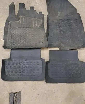 Dacia Sandero III Car floor mat set 749029242R 749024546R 8201737162