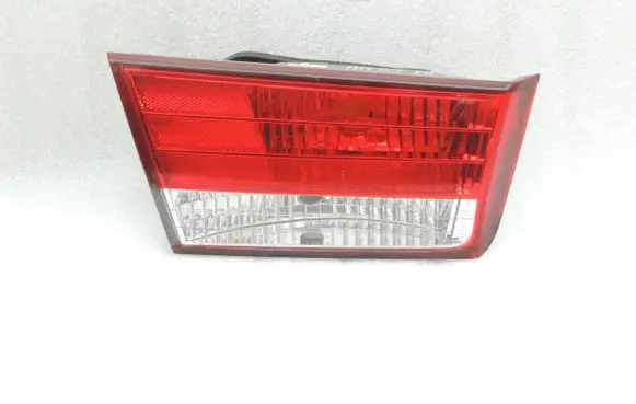 Hyundai Sonata Tailgate rear/tail lights 924033K020 92403-3K020 924133K010