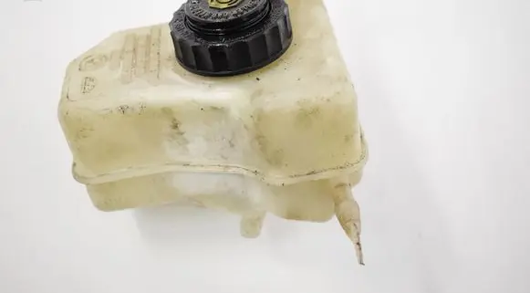 BMW 3 E92 E93 Brake fluid reservoir 