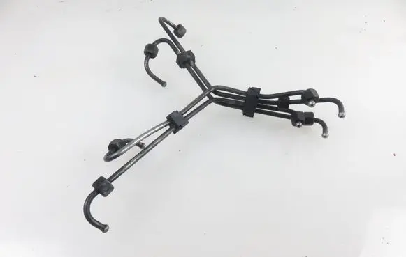 Opel Frontera A Fuel injector supply line/pipe 