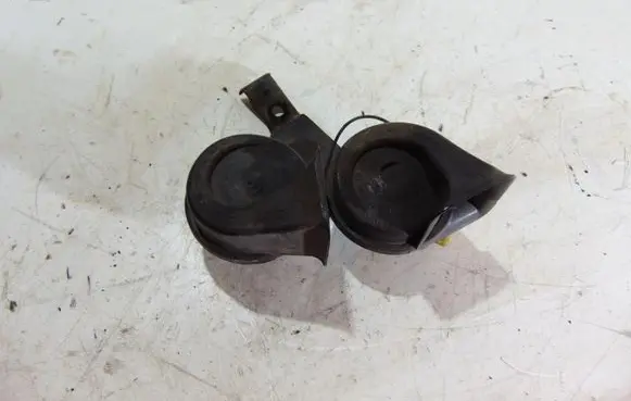 Peugeot 3008 I Horn signal 9657476680