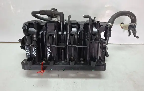 Opel Corsa E Intake manifold S27647757 1133558S01