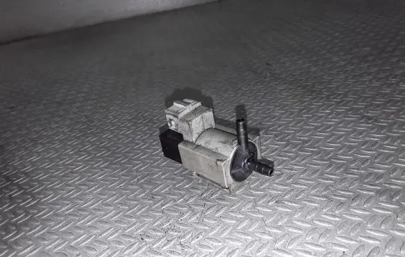 Hyundai i30 Valve vacuum 