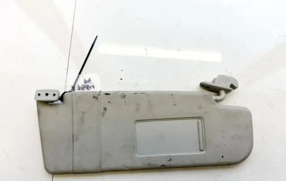 Skoda Octavia Mk2 (1Z) Sun visor 1z0857552