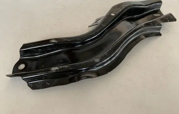 Audi Q5 SQ5 Radiator mount bracket 80A805528