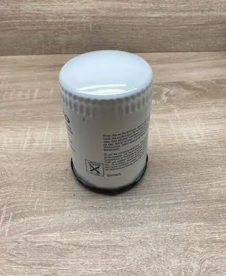 Volvo 940 Oil filter cover 1257492