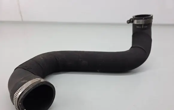 Intercooler hose/pipe