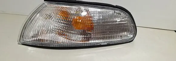 Mazda 626 Front indicator light