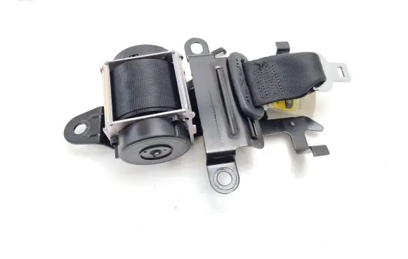 Middle seatbelt (rear)