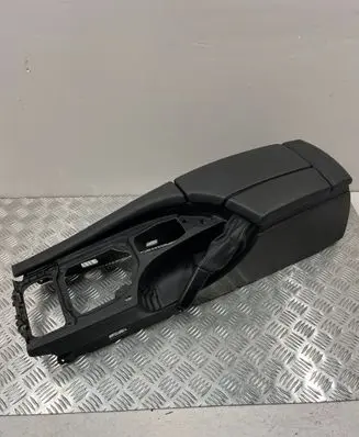 BMW 5 E60 E61 Armrest 72758413