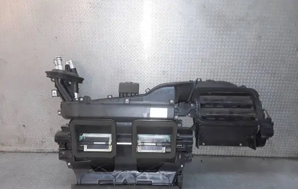 BMW 1 E81 E87 Interior heater climate box assembly 985615Q