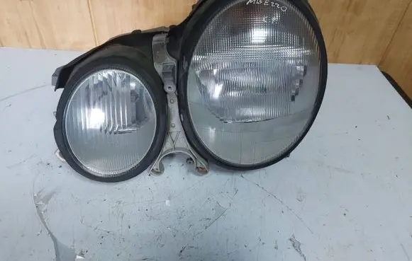 Mercedes-Benz E W210 Headlight/headlamp 084401125R 02205