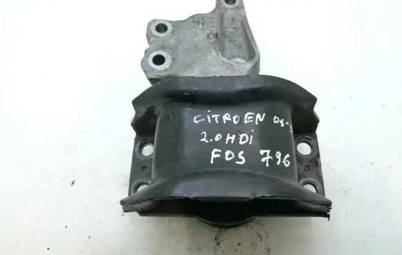 Citroen DS5 Engine mount bracket 9681855180