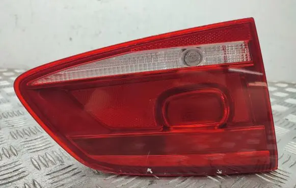 Volkswagen PASSAT B7 Tailgate rear/tail lights 3AF945093L