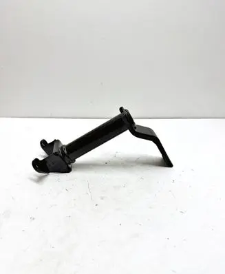 Volkswagen Jetta VI Engine mounting bracket 5C6018965A 3XB1311