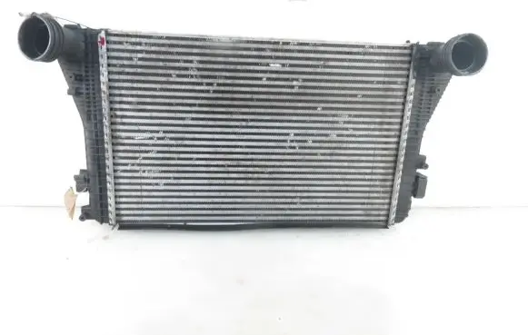Volkswagen Touran I Intercooler radiator 1K0145803A