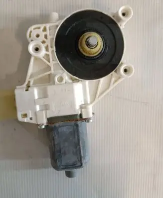 BMW 1 F20 F21 Rear door window regulator motor 0130822514 70460310